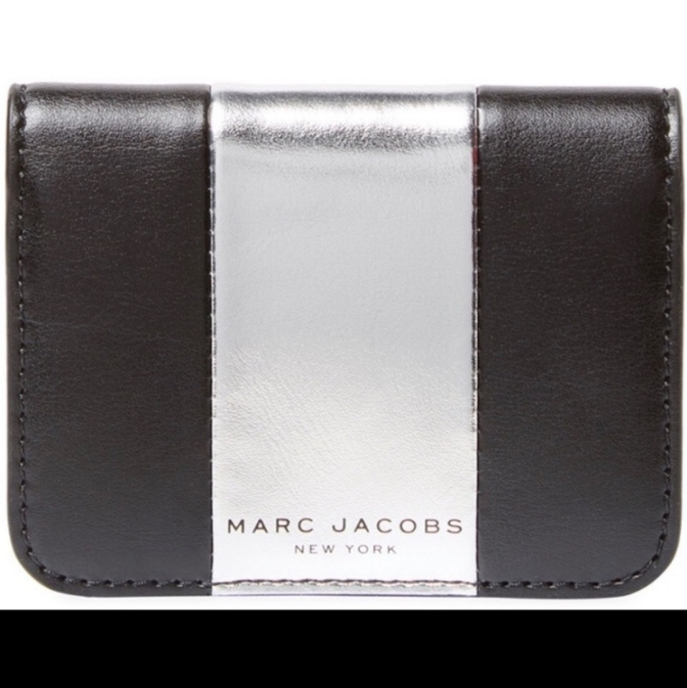 🆕️ Authentic Marc Jacobs folded card case